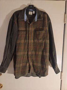 GAP Olive Green Plaid Lightweight Shirt Jacket with Red Windowpane